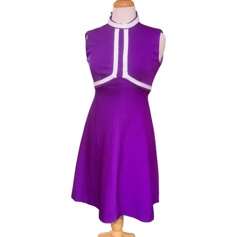 Vntg 60’s/70’s purple and white homemade sleeveless dress size 4/6
